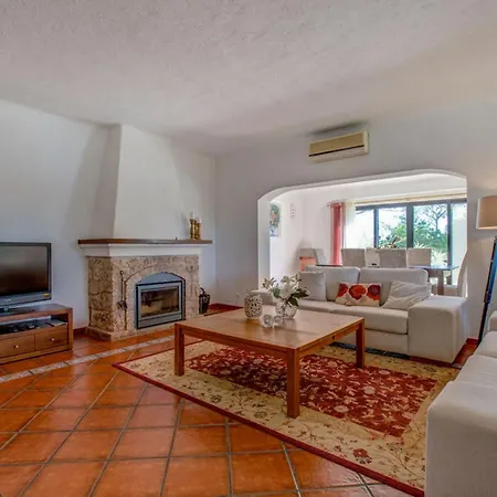 Barlavento - Stunning 4-bedroom With Tennis Court *